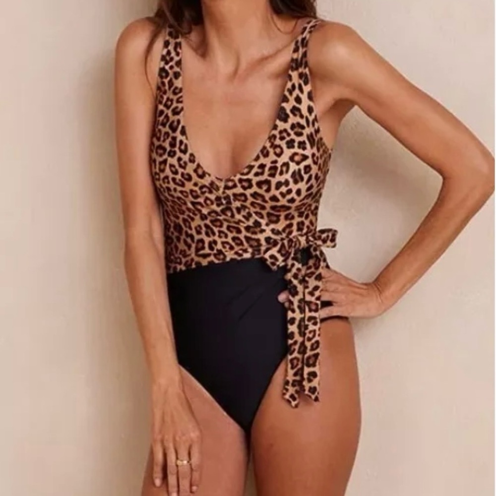 Summersalt The Perfect Wrap One Piece Swimsuit Leopard Black Plus Size 20